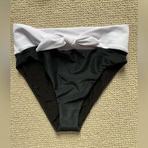 NWT Beach Riot Emma Bikini Bottom black & white size small